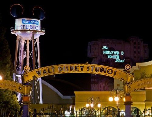 вход в Walt Disney Studio