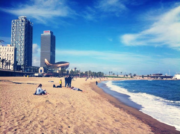 пляж Barceloneta