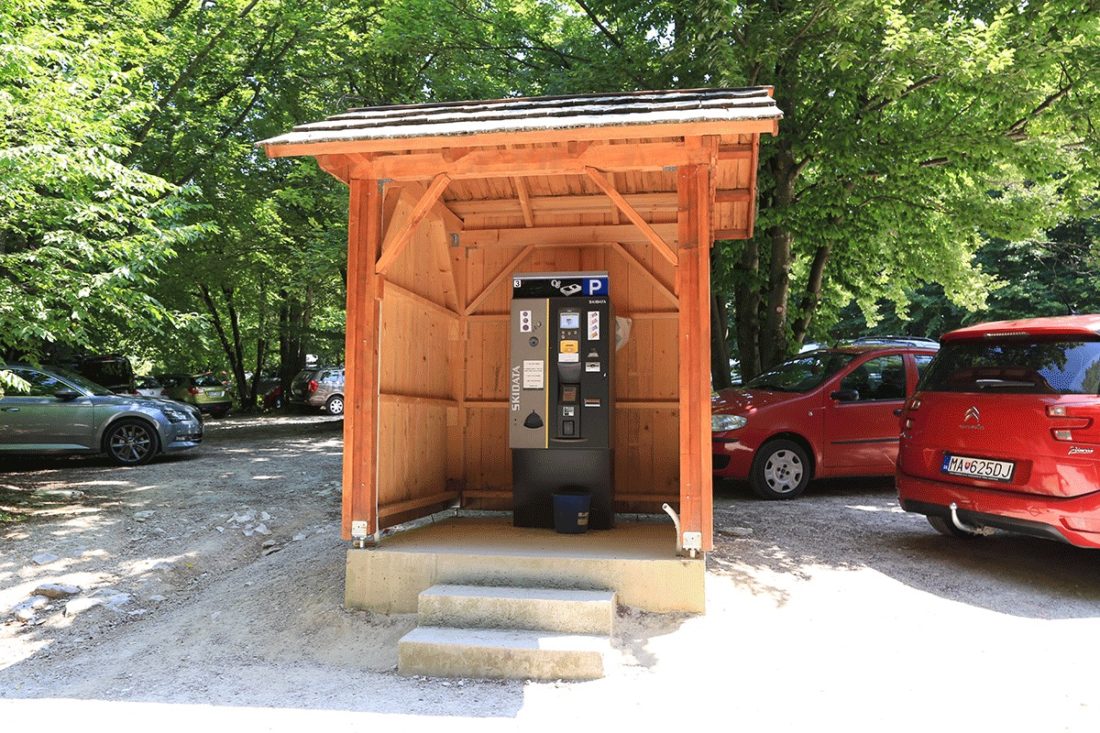 Парковка у заповедника Плитвицкие озера